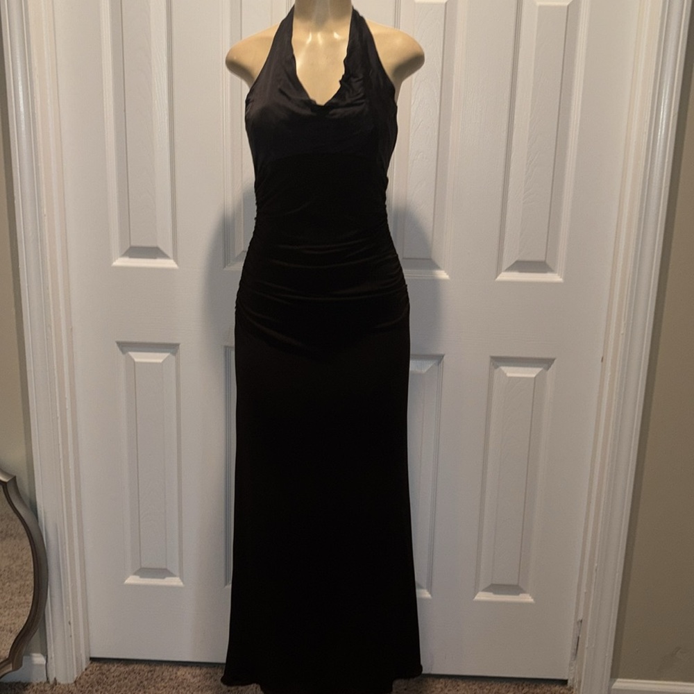 Laundry by Shelli Segal Black Silk Ruched Bodice Halterneck Dress size 8P - Picture 2 of 9
